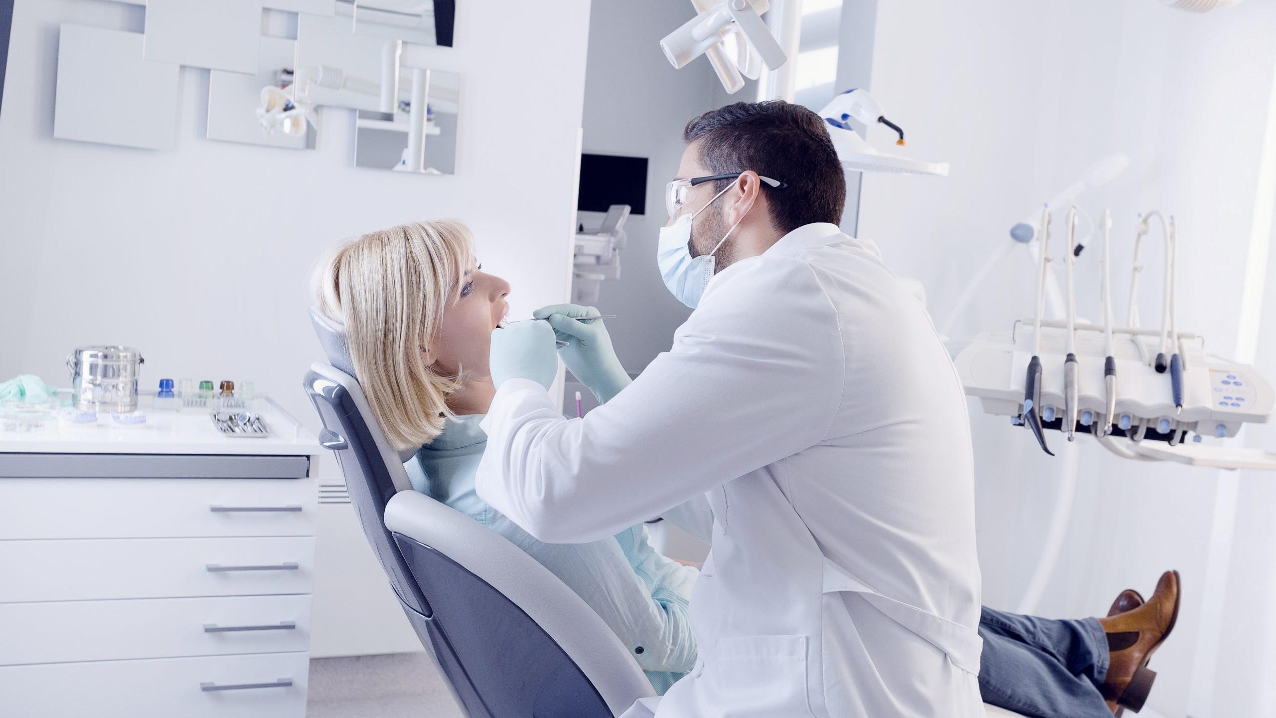Dentist in Overland Park, KS